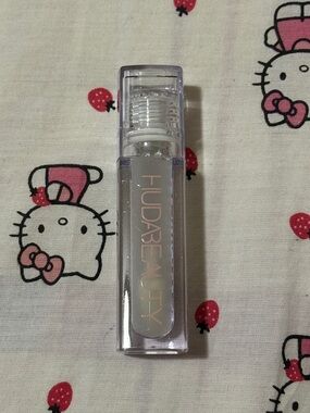 Huda Beauty Faux Filler Shiny Non-Sticky Lip Gloss - Glassy